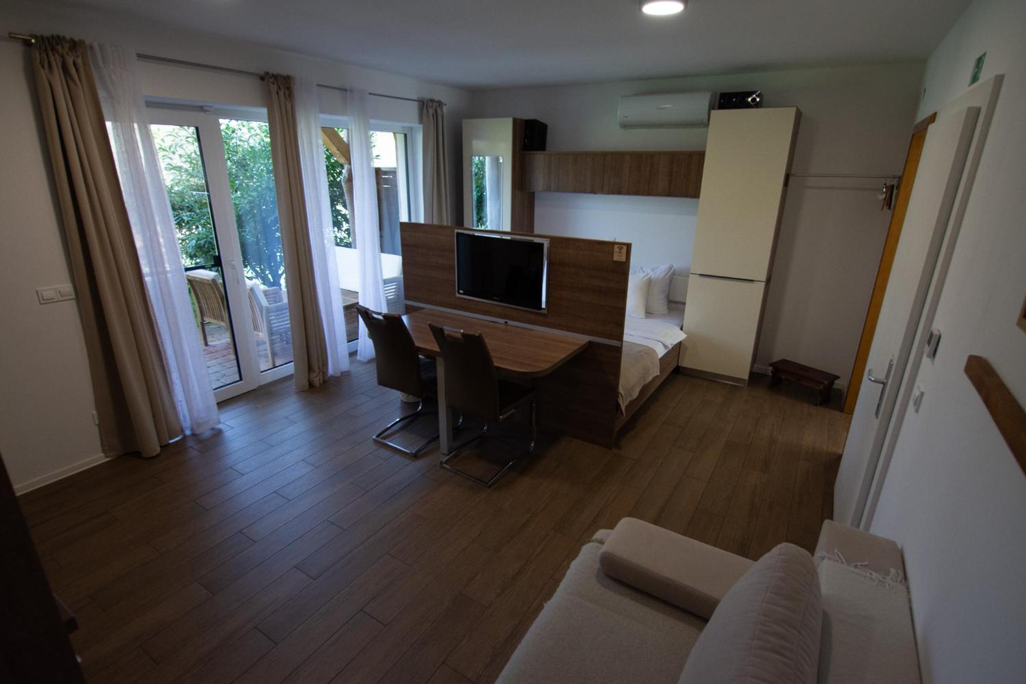 Pr'Fik Apartments Kranj Oda fotoğraf